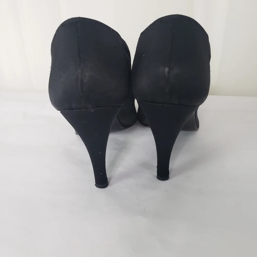Vintage Stuart Weitzman for Mr. Seymour black satin mesh beaded pumps 8.5